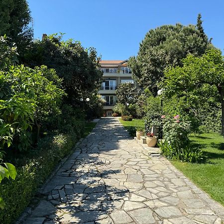 Paneon Apartments Nea Iraklitsa エクステリア 写真